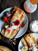 Amaretto Crepes